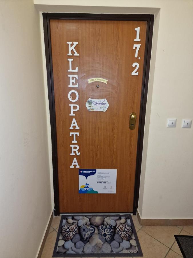 Kleopatra Apartman Hajduszoboszlo Exterior photo